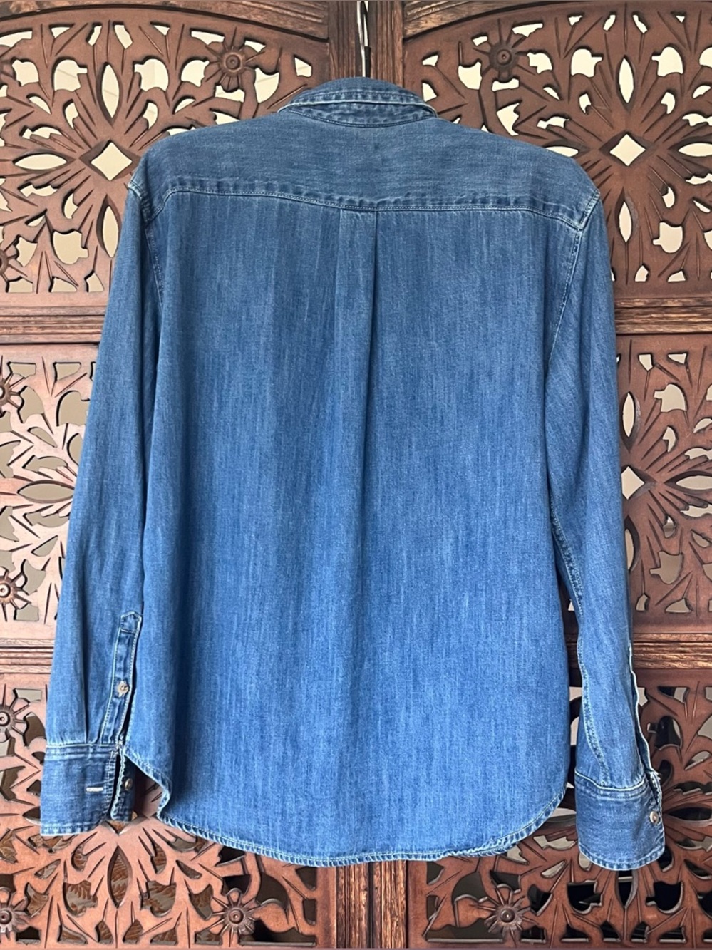 J CREW GARÇON CLASSIC CHAMBRAY SHIRT IN NEELA WASH SIZE 8 - Picture 3 of 4